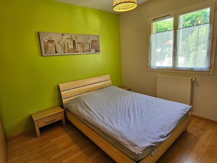 Gîte pour 2 personnes, avec piscine ainsi que jardin et terrasse à Léognan - 3