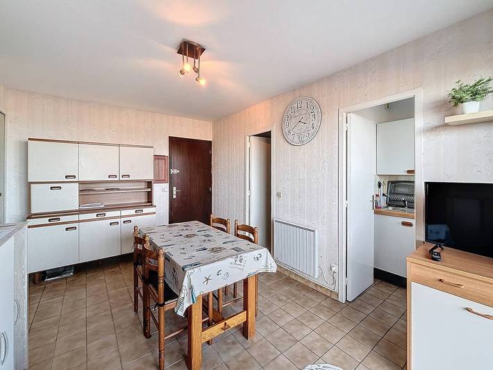 Gîte pour 5 personnes, avec balcon, animaux acceptés à Merville-Franceville-Plage - 4