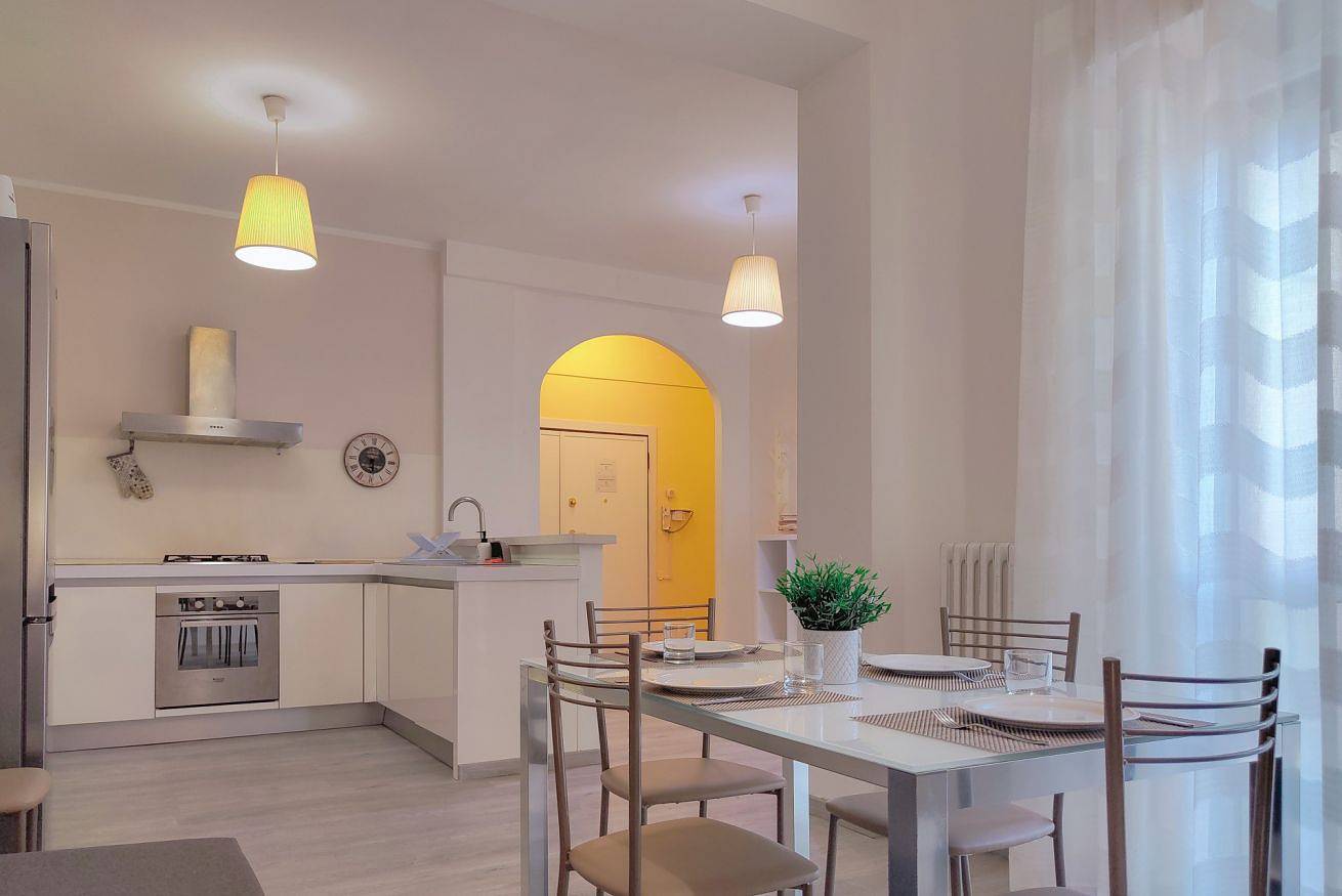 Apartamento entero, [Apartment] Comfortable apartment in the central square. in Civitanova Marche, Costa Adriatica Marcas