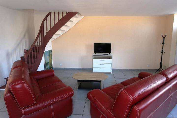 Location de vacances pour 9 personnes, avec jardin et terrasse à Mauléon - 2
