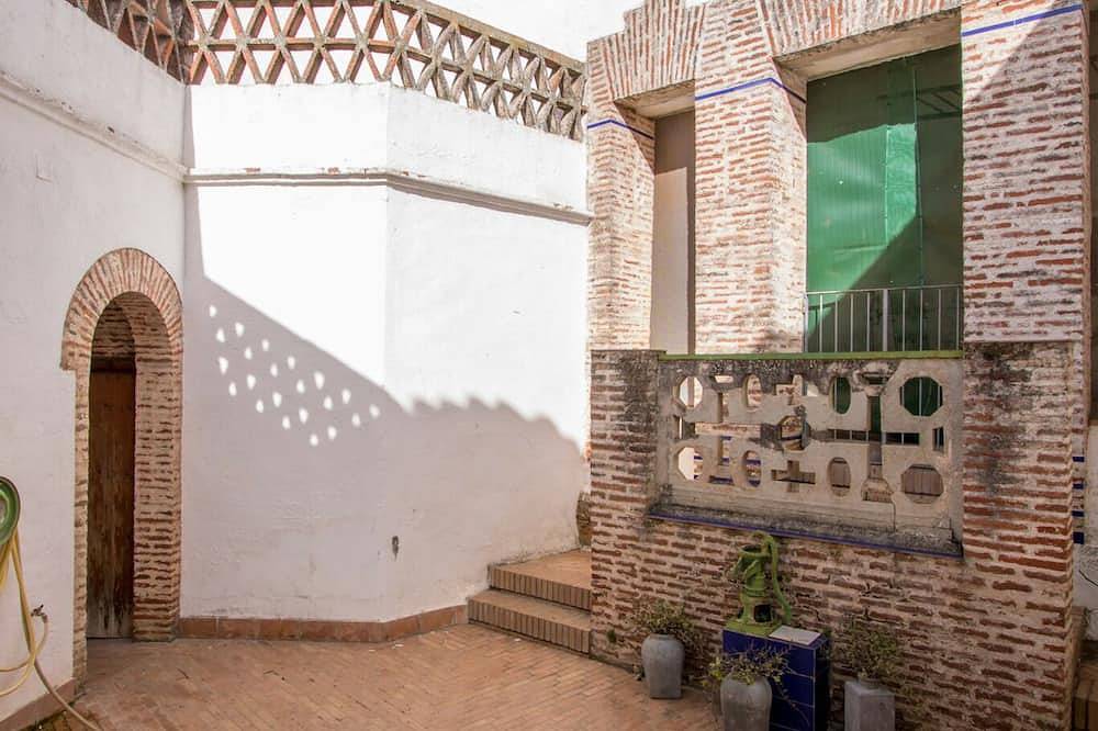 Casa Rural para 16 personas en el Parque Natural Sierra Norte de Sevilla in Guadalcanal, Sierra Morena