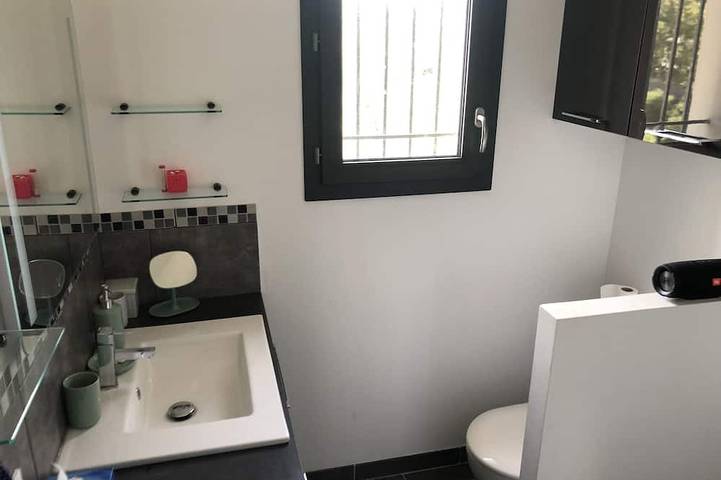 Location de vacances pour 7 personnes, avec terrasse à Rochefort-du-Gard - 3