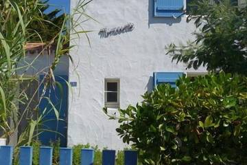 Gîte pour 5 personnes, avec terrasse et jardin, animaux acceptés dans Plage de la Clère