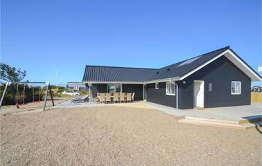 Ferienhaus für 13 Personen, mit Terrasse und Sauna, mit Haustier in Klitmøller