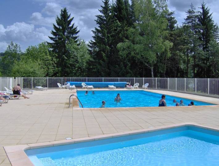 Parc de vacances pour 4 personnes, avec piscine et terrasse dans Lac de Vouglans - 3