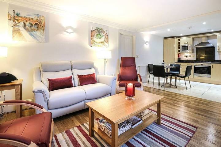 Holiday rental for 4 people, with terrace in Bath