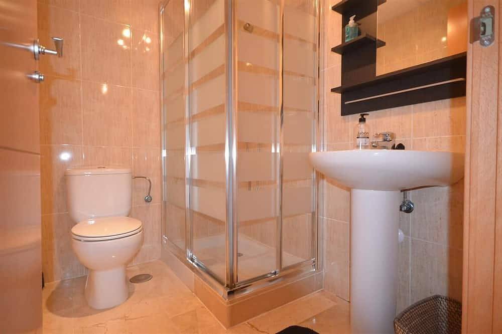 Ganze Wohnung, Erstaunliche Wohnung im Erdgeschoss mit zwei Terrassen! in Sabinillas, Manilva