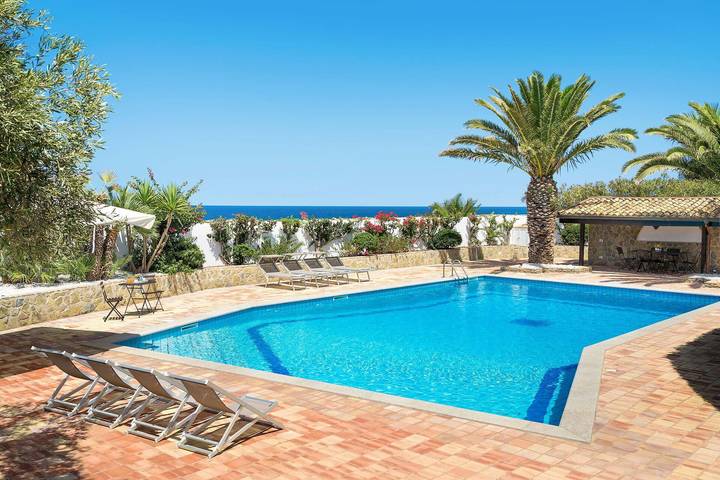 Villa pour 6 personnes, avec Terrasse et Piscine à San Vito Lo Capo - 4
