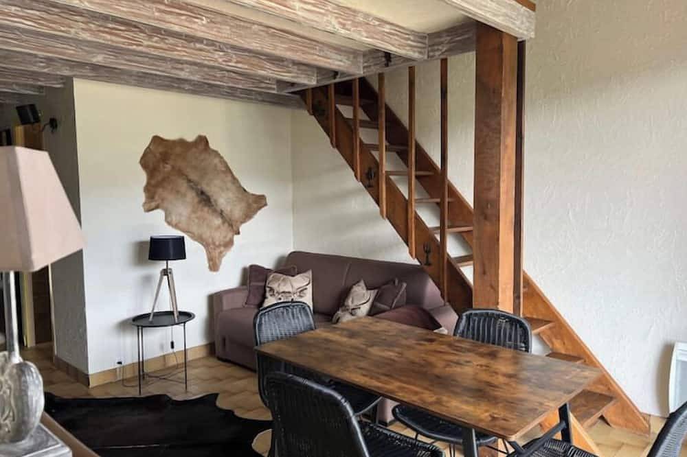 Quiet duplex with mountain views in Gréolières les Neiges, Gréolières