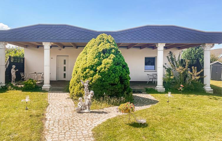 Ferienhaus für 3 Personen, mit Terrasse in Klink