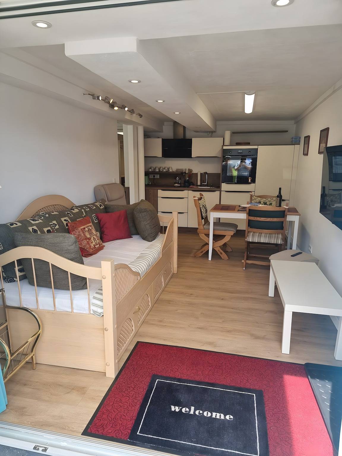 Apartamento entero, Apartamento 'Fewo Unten cerca del Ammersee' con terraza y wifi in Utting am Ammersee, Lago Ammer