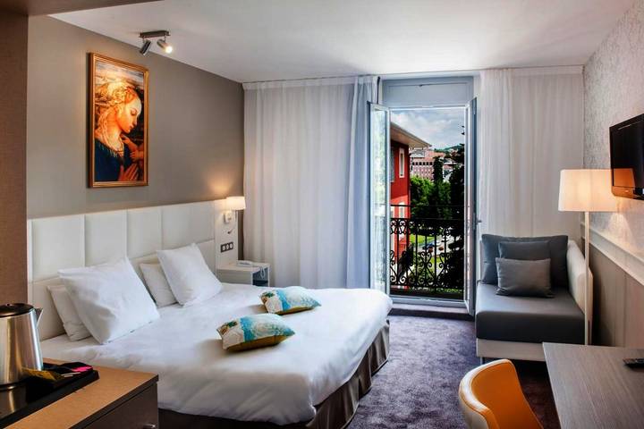 Hôtel pour 2 personnes, avec jacuzzi ainsi que jardin et sauna dans Grotte de Massabielle