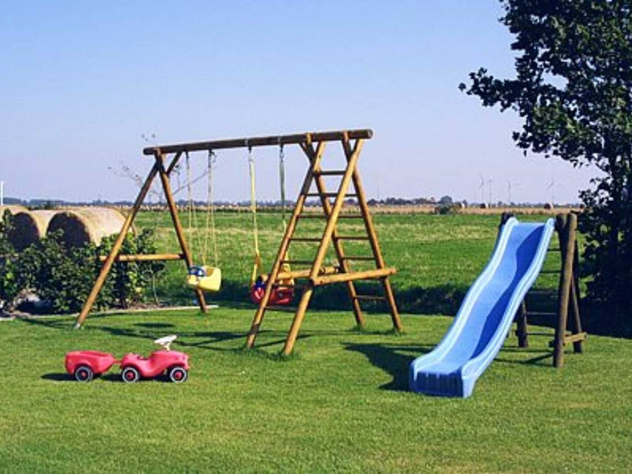 Ganze Ferienwohnung, Haus Flinthörn - Ferienwohnung Luuv in Altharlingersiel, Landkreis Wittmund