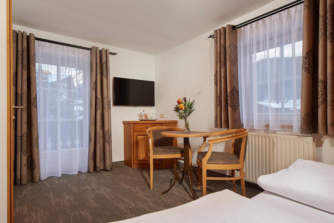 Doppelzimmer Komfort mit Dusche, Wc in Flachau, Ski Amadé
