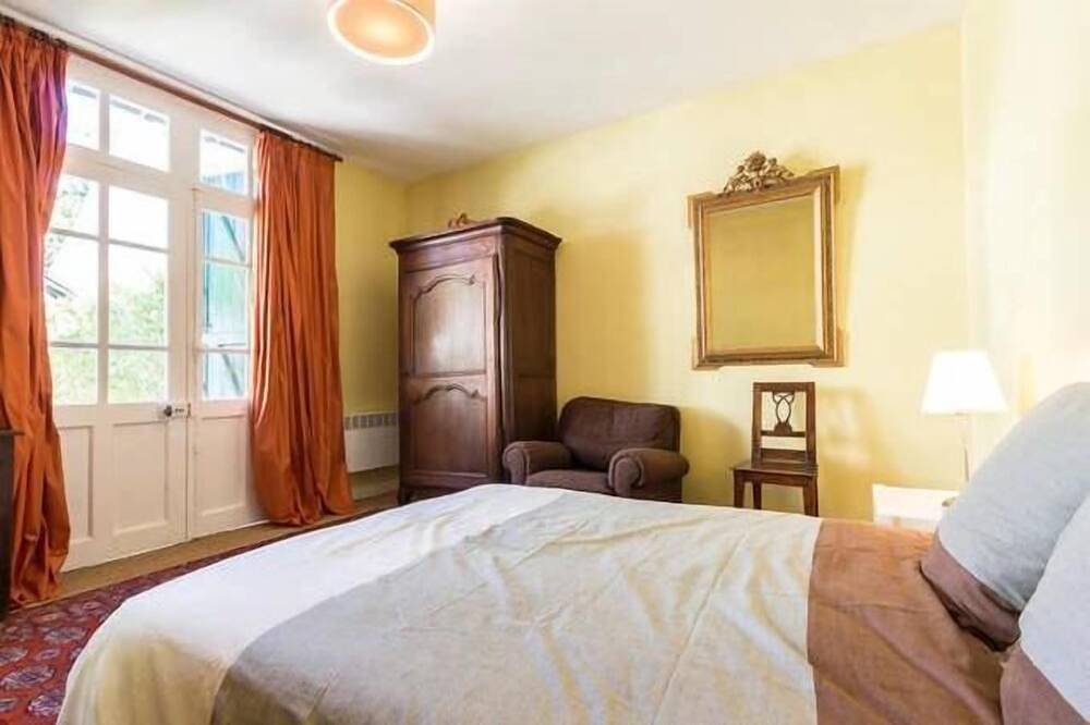 Maison familiale de style Basque avec annexe - Plage à moins de 600 m ! in La Baule-Escoublac, Côte d'Amour