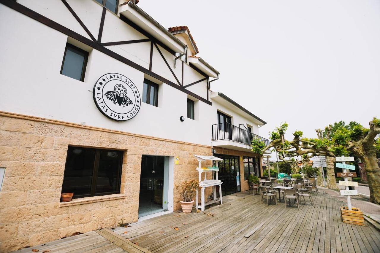 Latas Surf Lodge in Loredo, Ribamontán al Mar