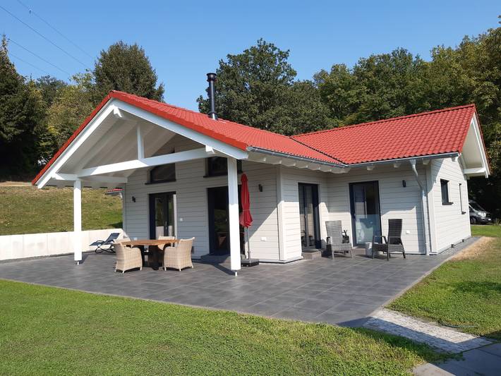 Ferienhaus für 4 Personen, mit Terrasse und Garten sowie Sauna und Ausblick in Heimbach - 3