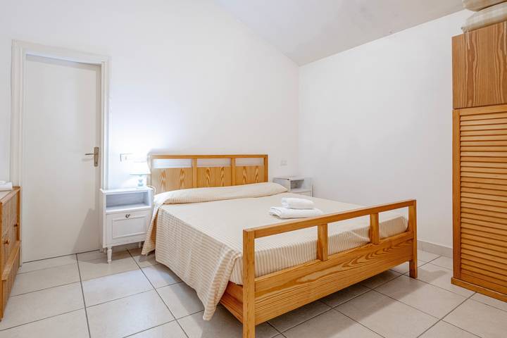Geheel appartement, Appartement 'La Capannuccia D' met gedeelde tuin, wifi en airconditioning in Al Cartello, Orbetello