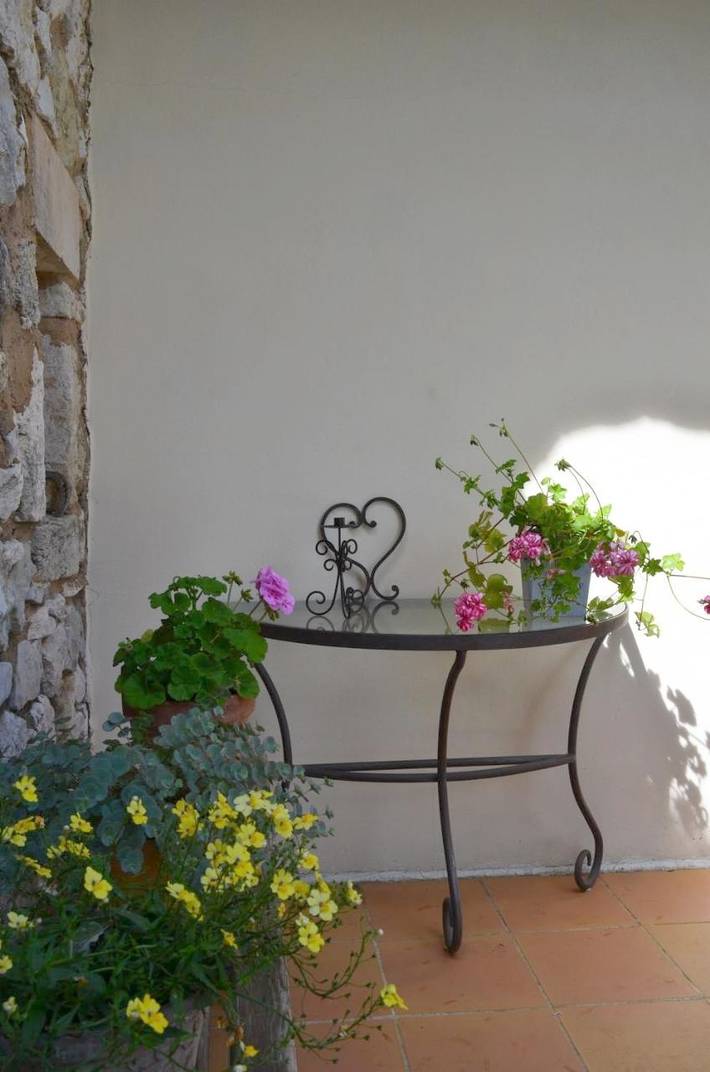 Location de vacances pour 5 personnes, avec piscine ainsi que jardin et vue, animaux acceptés à Lussan - 4