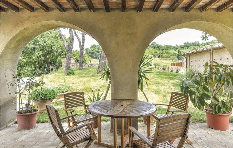 Ritiro di charme: 2 km dalla città, giardino, Internet in Poggibonsi, Siena e dintorni