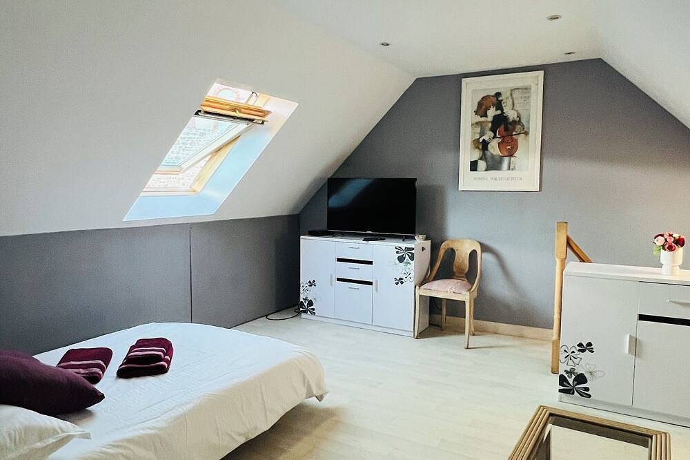 Charmante maison à Coutances avec Piscine chauffée jusqu'a 8 coucharges in Coutances, Région de Coutances