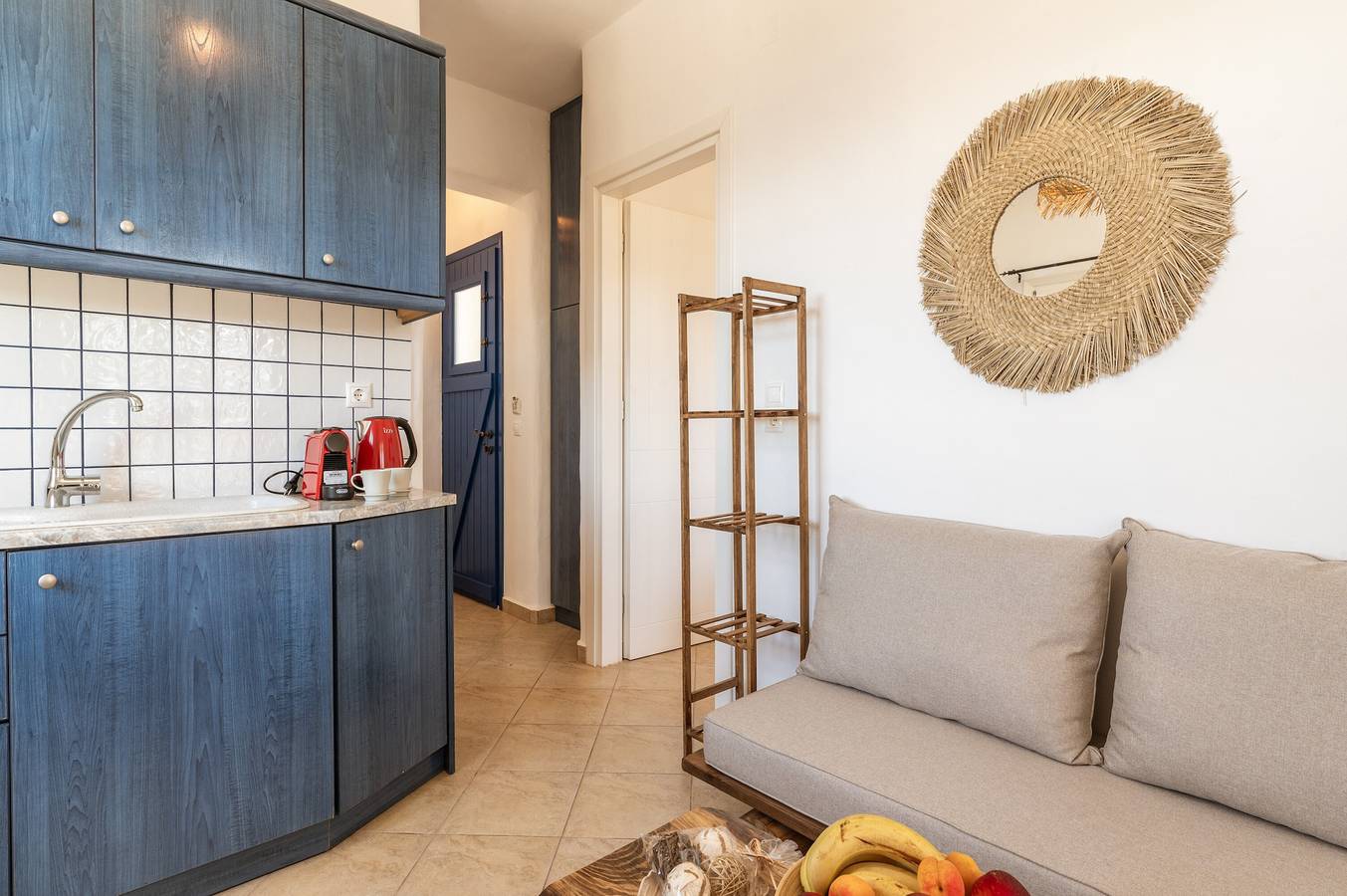 Appartement entier, Appartement "Suite No 4" avec vue sur la mer, Wi-Fi et climatisation in Syros