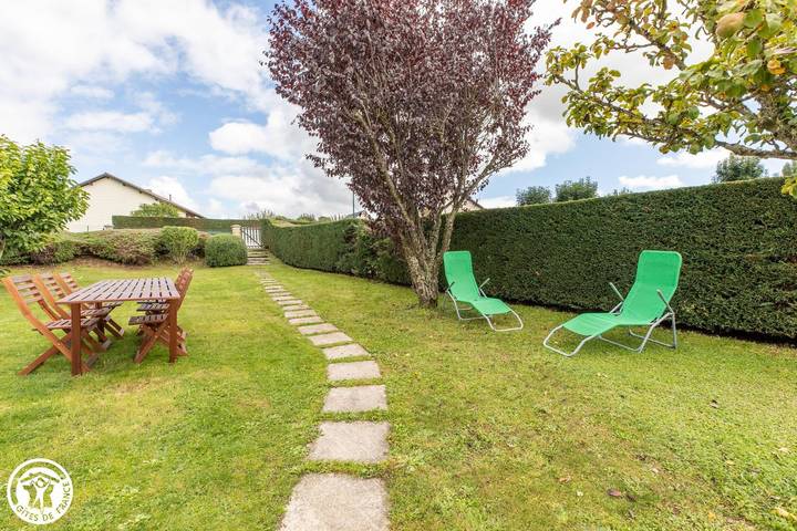 Gîte pour 6 personnes, avec jardin, animaux acceptés à Nébouzat - 4