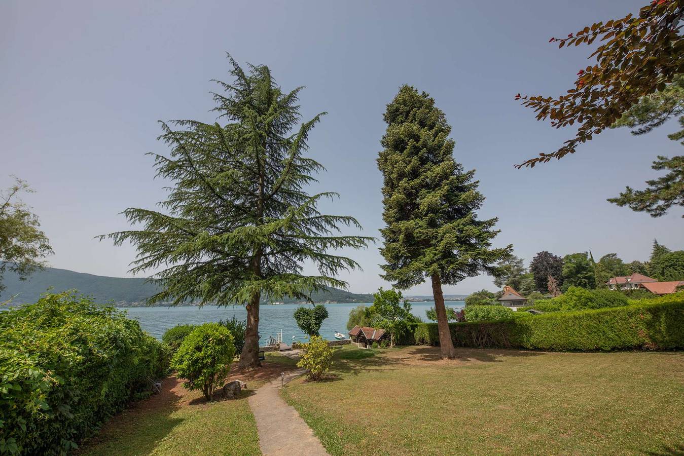 Location De Vacances pour 11 Personnes dans Veyrier-du-Lac, Région d'Annecy