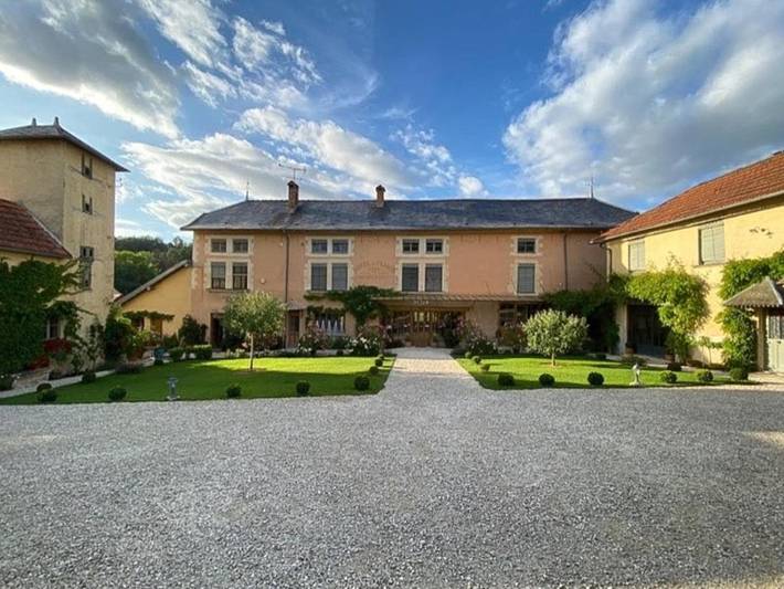 Maison d’hôte pour 2 personnes, avec Terrasse ainsi que Jardin et Vue à Gevrolles