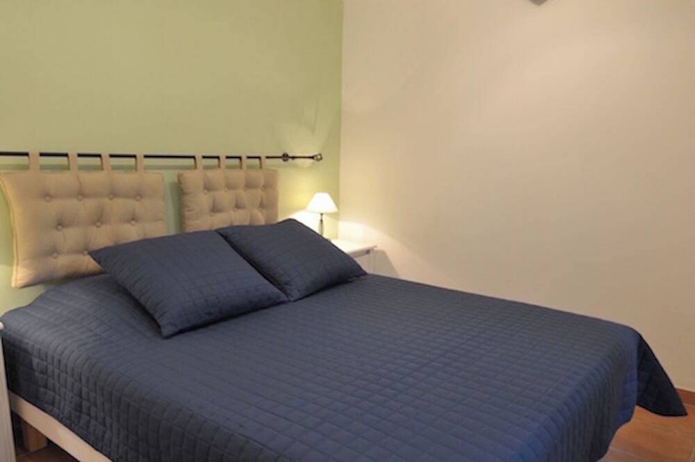 Apartamento entero, Gîte au Pic Saint-Loup with swimming pool - Peace and nature 20 min from Montpellier in Saint-Mathieu-de-Tréviers, Region de Montpellier