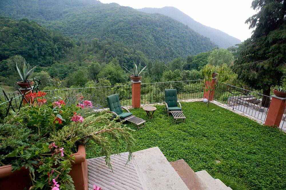 Casa Boru – ein wunderschönes, komplett renoviertes, geräumiges Haus mit fantastischer Aussicht in Calice al Cornoviglio, Naturpark Montemarcello-Magra-Vara