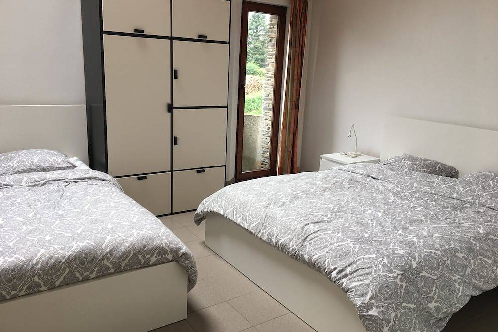 Vresse-sur-Semois: chalet hoge capaciteit (24p) in het hart van de Ardennen in Vresse-sur-Semois, Regio Namur