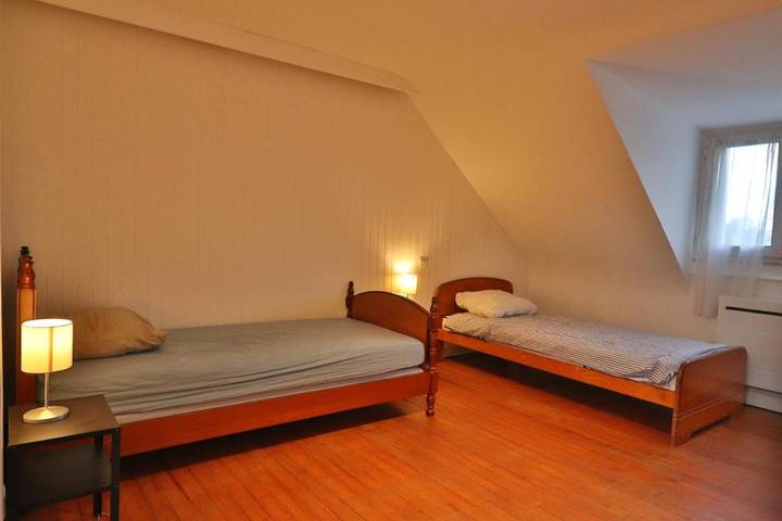 Maison de campagne pour 15 personnes, avec terrasse à Plouvorn - 3