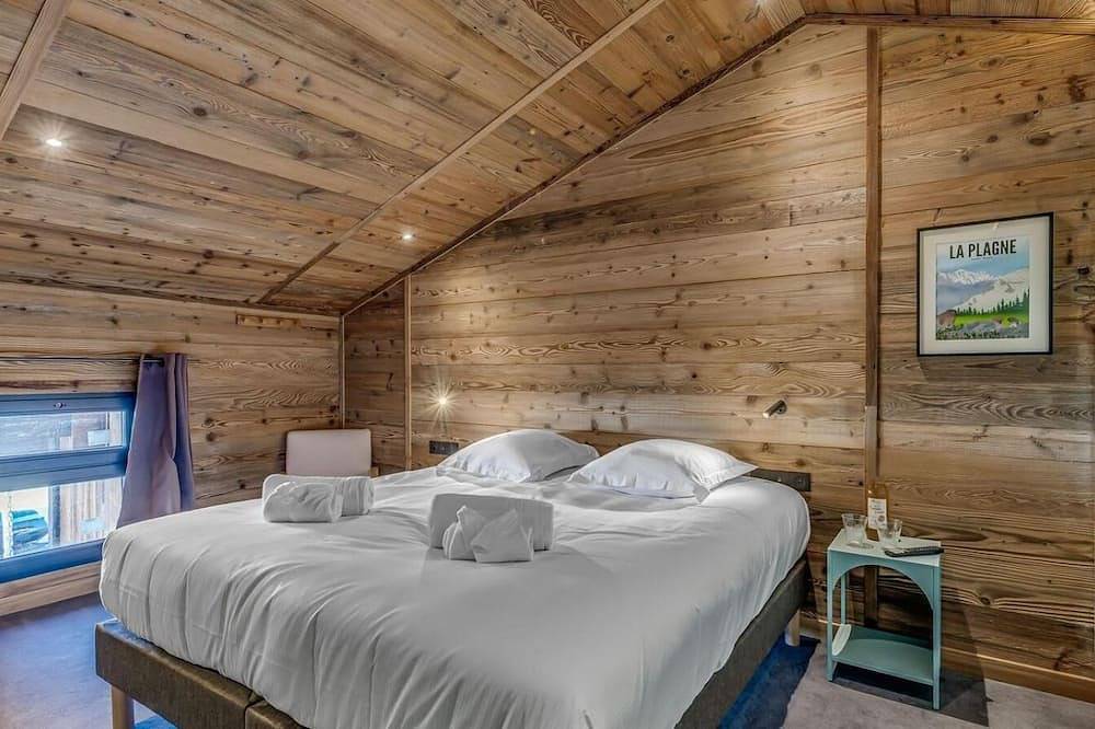 Landhaus, wifi, bis 10m skipiste, Erdgeschoss, sauna, terrasse, balkon, kamin oder ofen für holz in Plagne Villages, La Plagne-Tarentaise