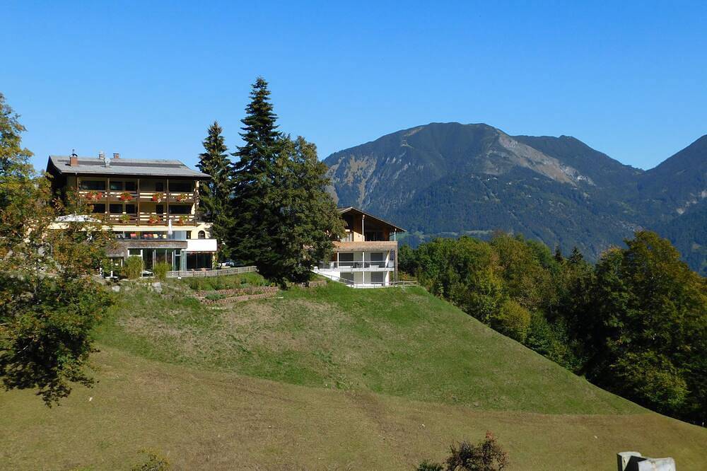 Apartamento entero, Apartamento vacacional con zona ajardinada in Rätikon mountain range, Bürserberg