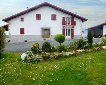 Gîte pour 5 personnes, avec jardin à Macaye