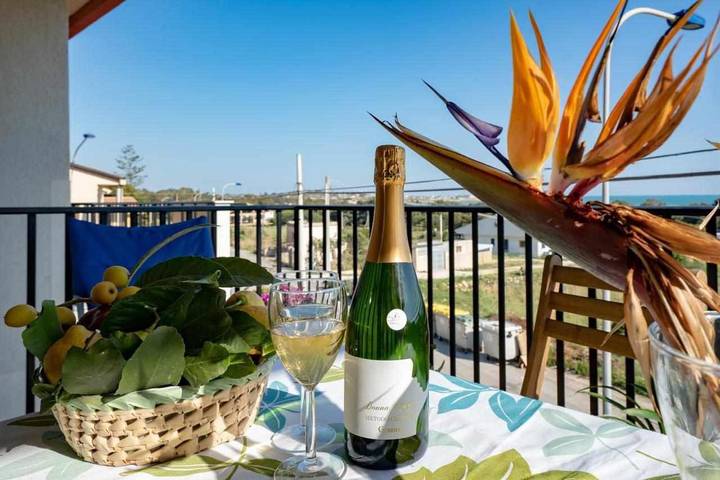 Gîte pour 4 personnes, avec vue à Sampieri - 2