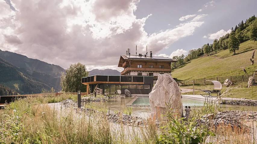 Cottage for 5 people, with sauna and pool as well as garden, with pets in Austria