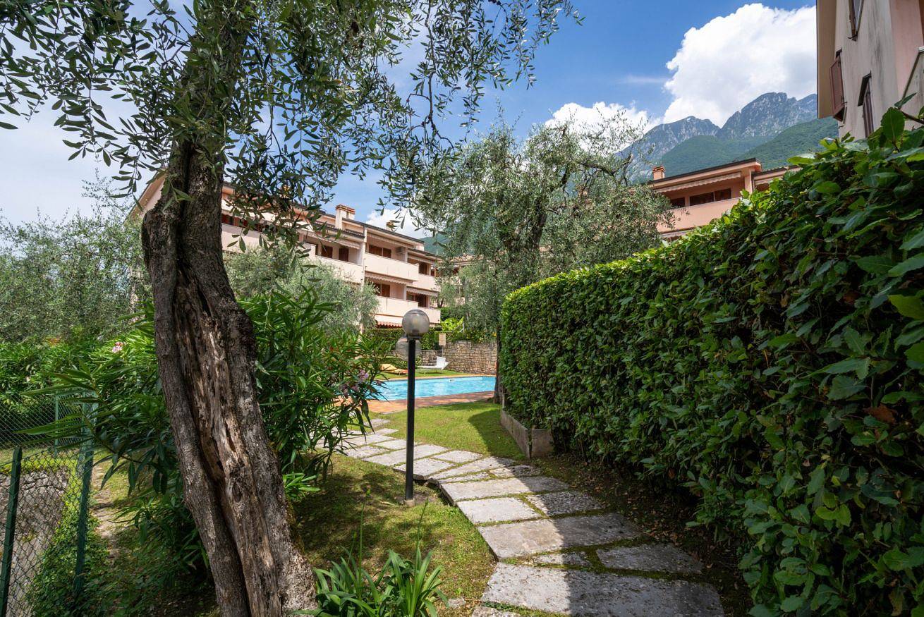Ganze Wohnung, Ferienwohnung für 4 Personen mit Garten in Brenzone, Gardasee-Berge