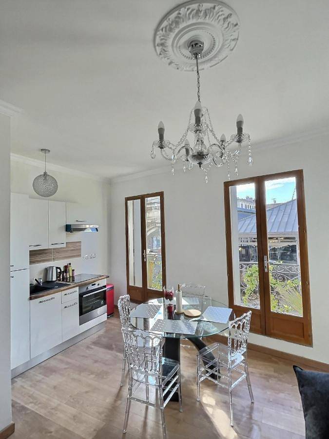 Gîte pour 4 personnes, avec balcon et vue, animaux acceptés dans Office de Tourisme de Beziers Centre Ville - 3