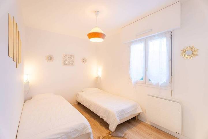 Gîte pour 4 personnes, avec Jardin dans Plage Ty Bihan - 2