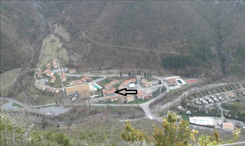 Location de vacances pour 3 personnes, avec piscine ainsi que vue et terrasse dans Thermes de Digne les Bains - 2