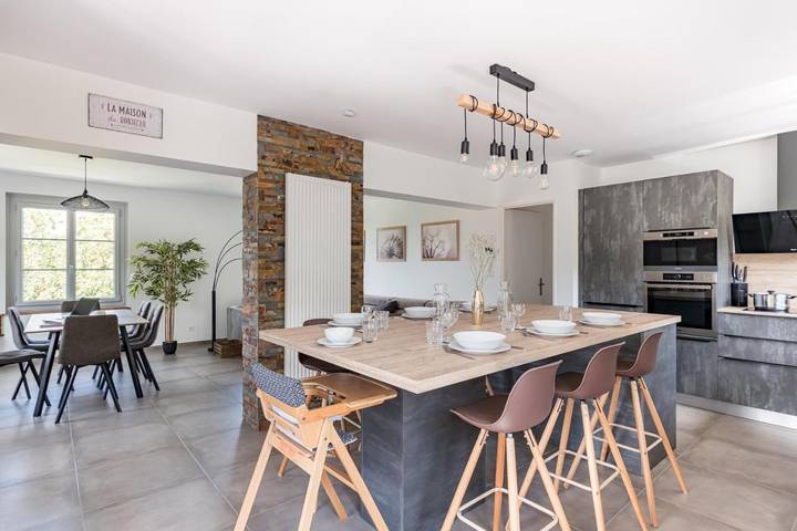 Location de vacances pour 6 personnes, avec Balcon et Jacuzzi ainsi que Terrasse et Jardin dans Lac de Paladru - 4
