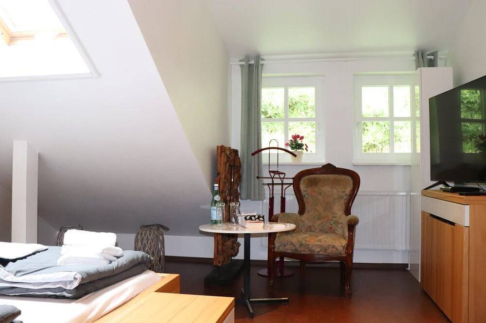 Ganze Wohnung, Ferienwohnung \"Residenz Waldblick\" in Wachenheim, Pfälzer Rheinebene