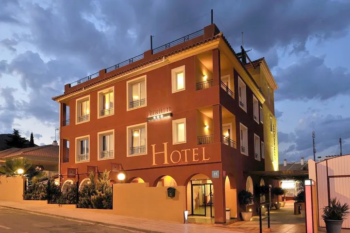 Hotel para 2 personas, con jardín - 1