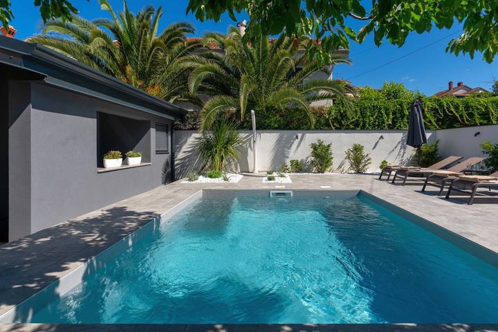 Ferienhaus für 4 Personen, mit Whirlpool und Garten sowie Terrasse in Novigrad - 2