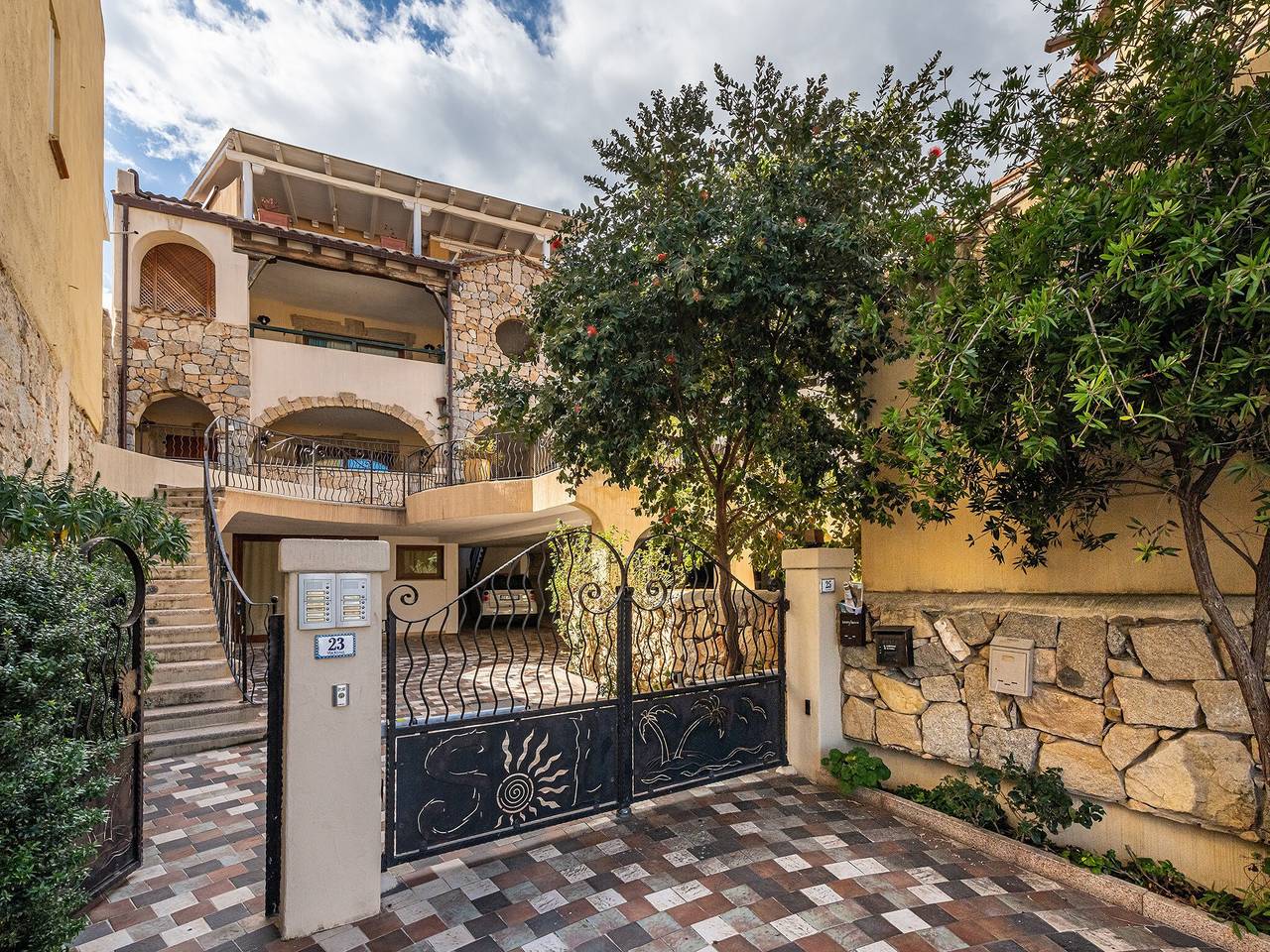 Apartamento entero, Apartamento "Maison Pinella" con Terrazas y Wi-Fi in Crabonaxa/Villasimius, Villasimius