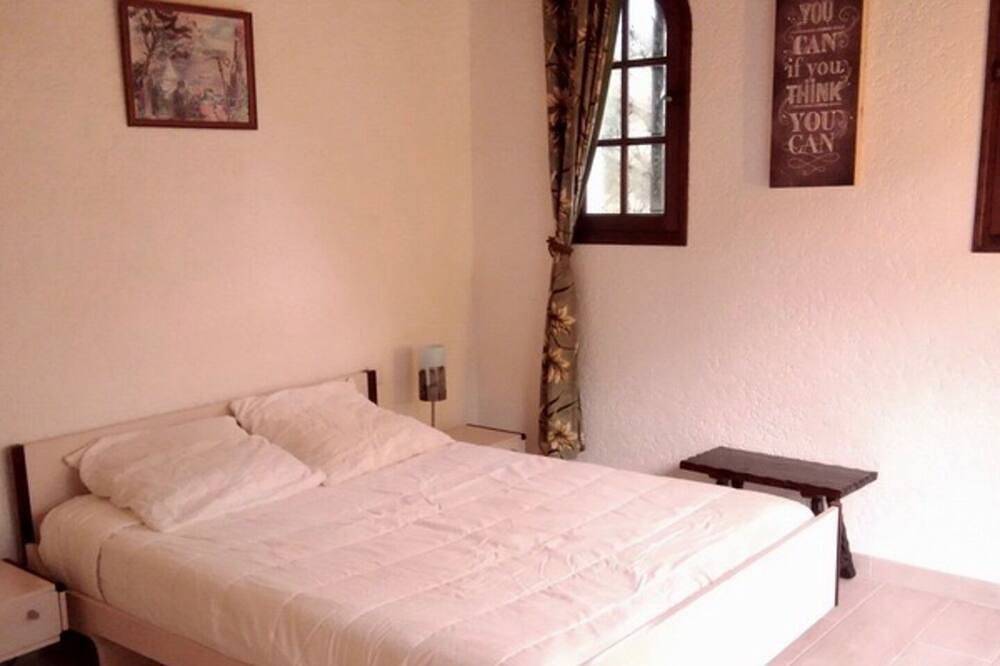 Casa Landaiser con gran jardín encantado, a 2 pasos del lago in Lac de Lacanau, Lacanau