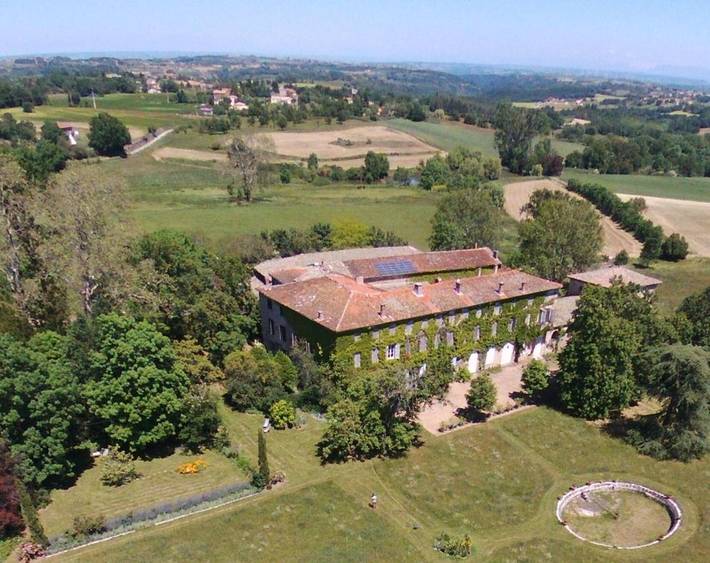 Chambre d’hôte pour 2 personnes, avec Balcon et Terrasse ainsi que Jardin et Vue