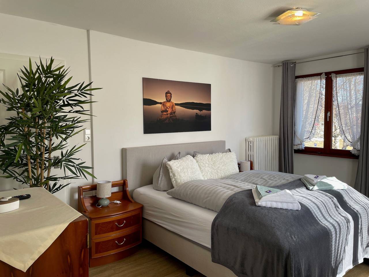 Ganze Wohnung, 'Bel Etage' 3-Zimmer-Apartment by Gästehaus Sandvoss, Seenähe, Titisee in Titisee (Titisee-Neustadt), Titisee-Neustadt